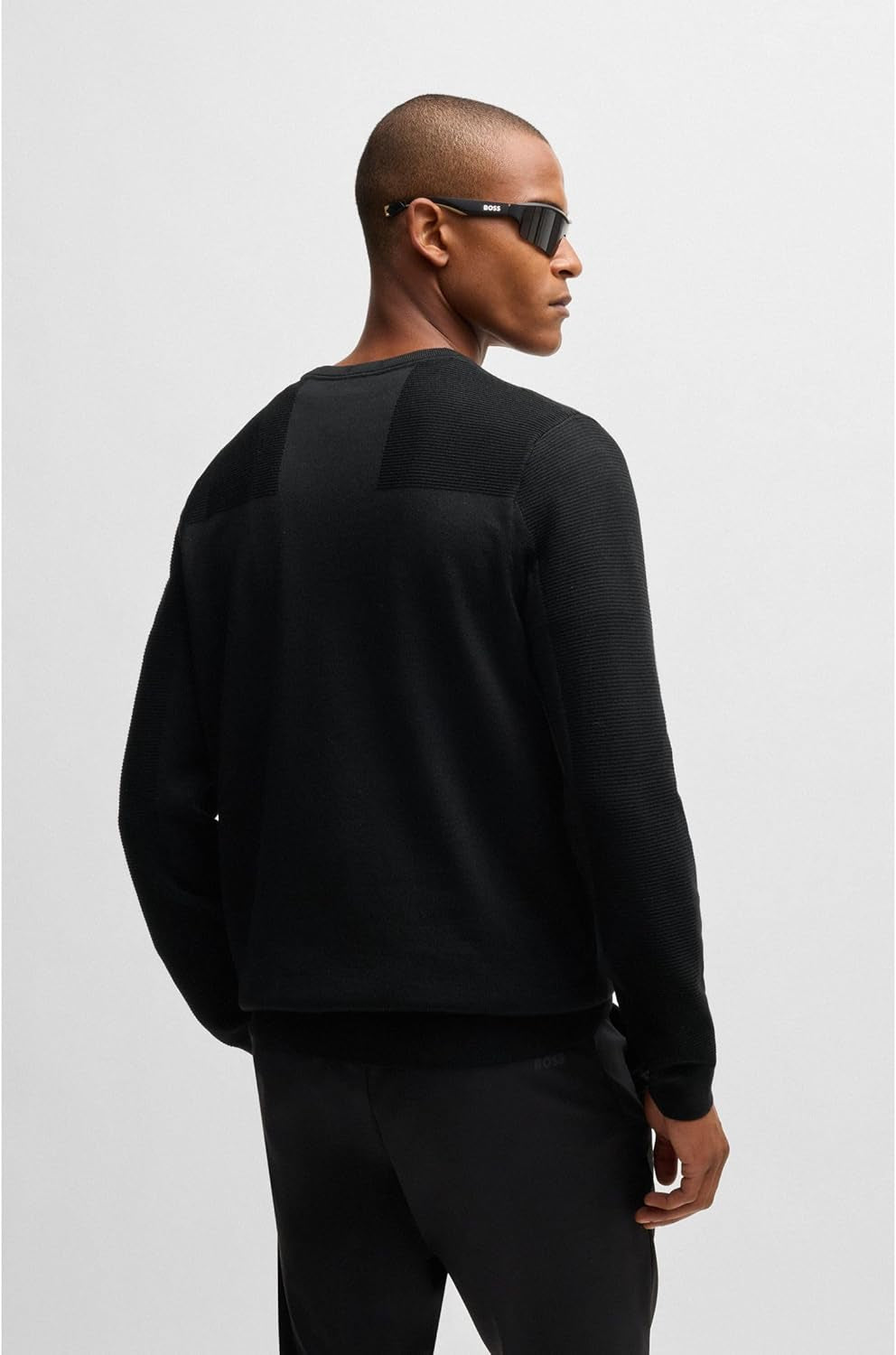 Mens Momentum-X CN Branded Crew-Neck Sweater in Dry-Flex Fabric